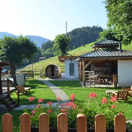 Les Et Roulottes Des Noisetiers * Leysin