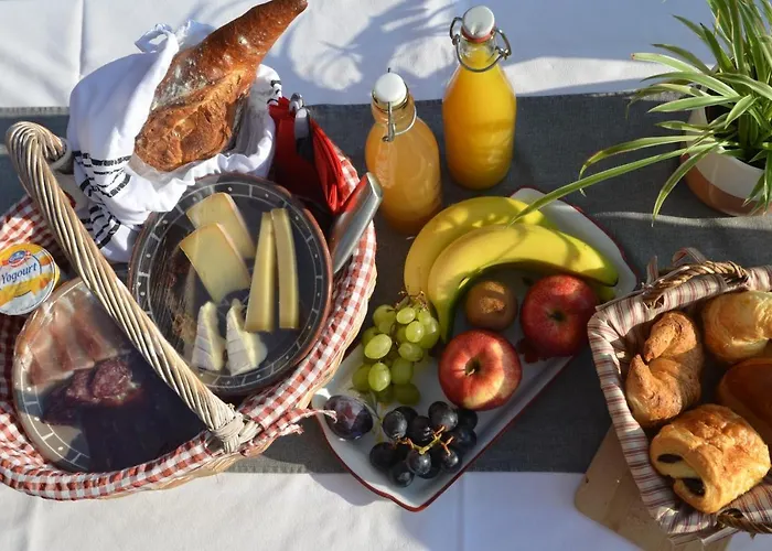 Gasthof Les Et Roulottes Des Noisetiers 3*