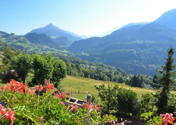 Gasthof Les Et Roulottes Des Noisetiers 3*