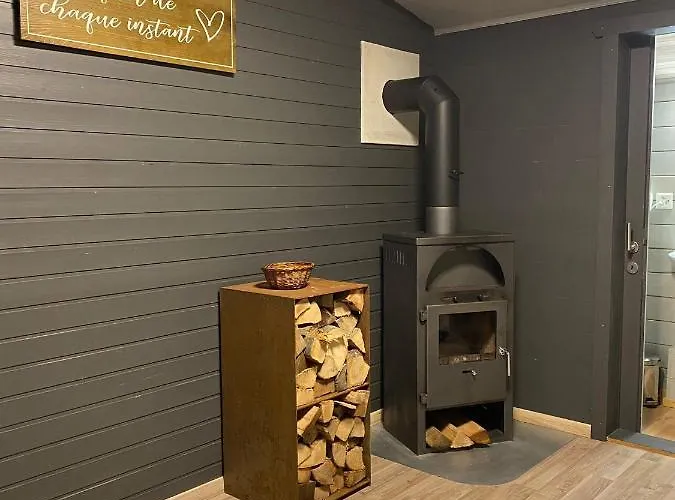 Pensión Les Et Roulottes Des Noisetiers