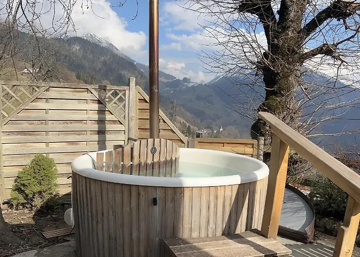 Les Et Roulottes Des Noisetiers